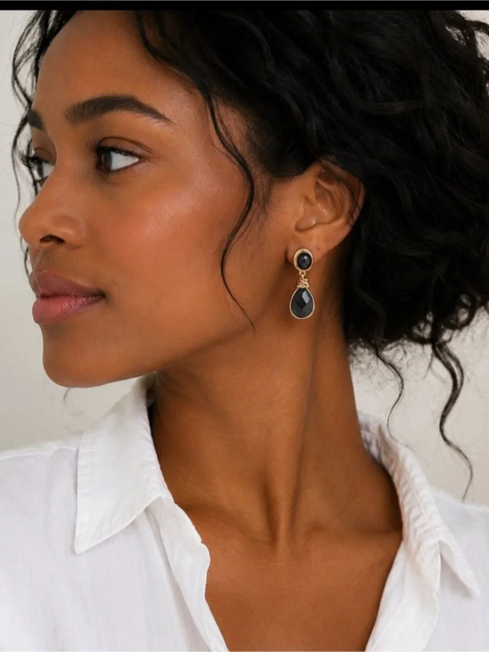 New! Black Gemstone Gold Tear Drop Earrings (3023)